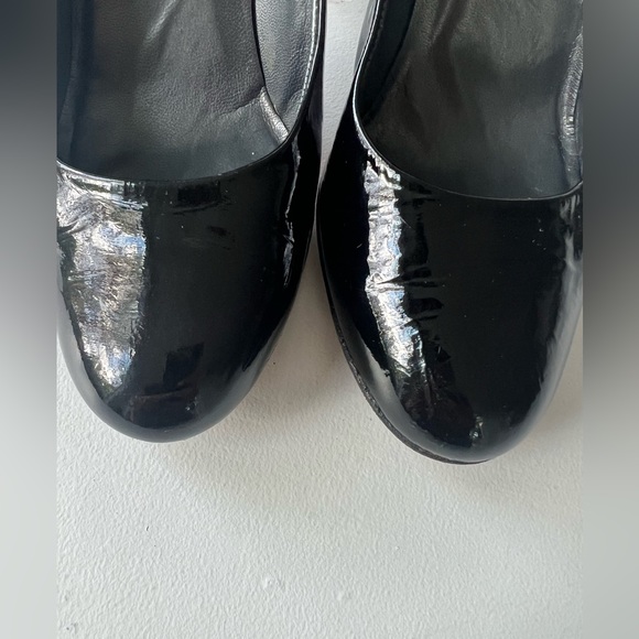 Stuart Weitzman Black Patent pumps size 8 - Picture 10 of 12